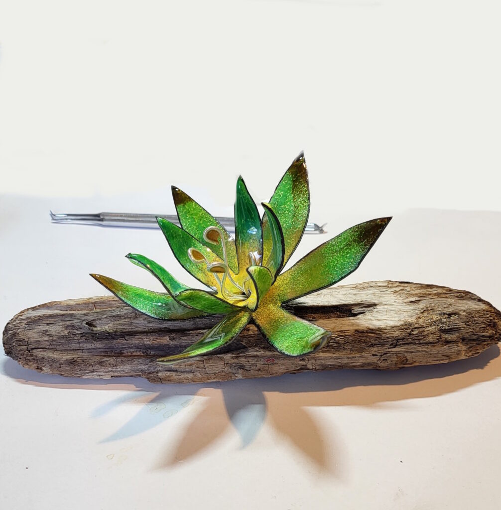 objet décoratif nénuphar émaillé